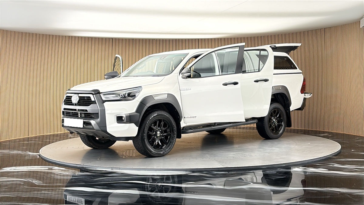 2023 Toyota Hilux uk
