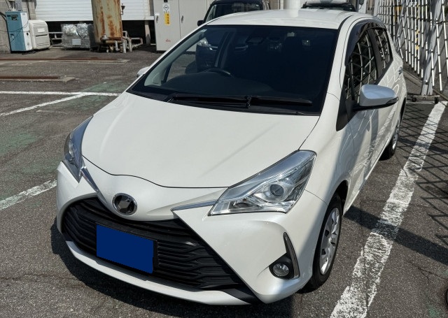 TOYOTA VITZ 2020