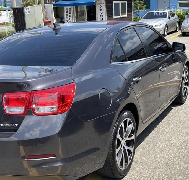 2016 CHEVROLET MALIBU thumbnail 4