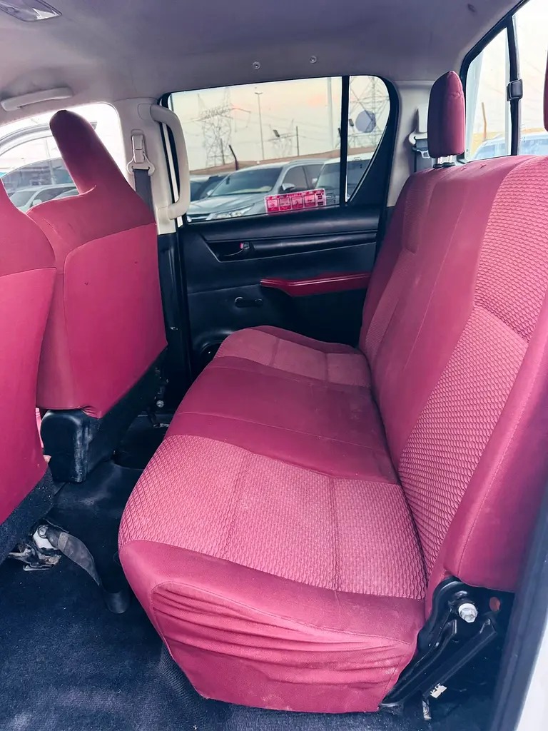 Toyota Hilux 2016 thumbnail 3
