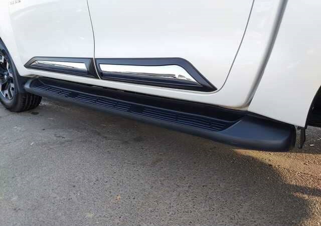 2016 TOYOTA HILUX SR5 WITH CANOPY thumbnail 10