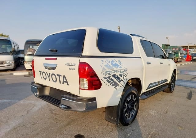 2016 TOYOTA HILUX SR5 WITH CANOPY thumbnail 11