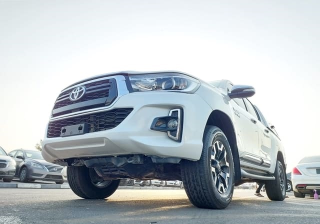 2016 TOYOTA HILUX SR5 WITH CANOPY thumbnail 18