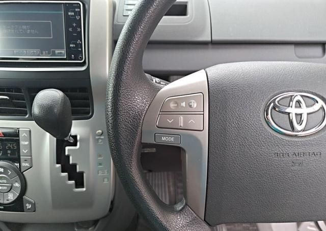 2009 TOYOTA NOAH DBA-ZRR70G 2WD thumbnail 18